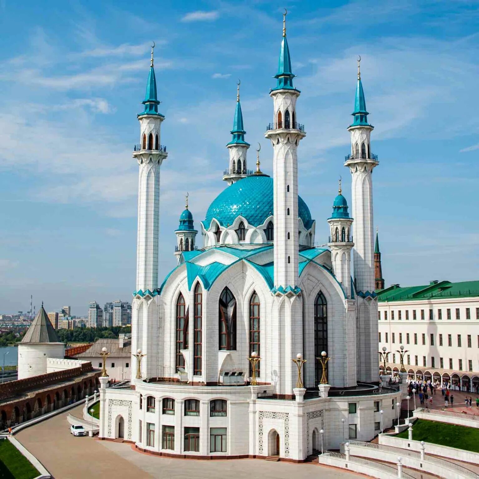 Казань 2012 год. Ме казань. Кремль казань ночной вид. Городской округ город казань отели. Как распоряжаются поверхность в казани.