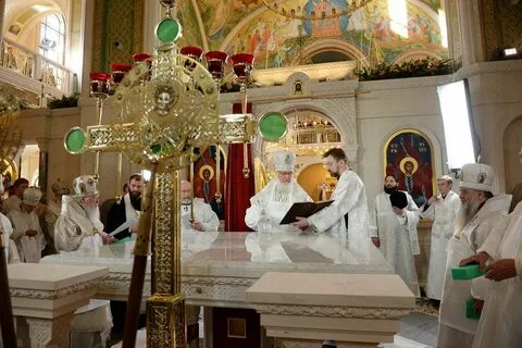 Храм был освящен