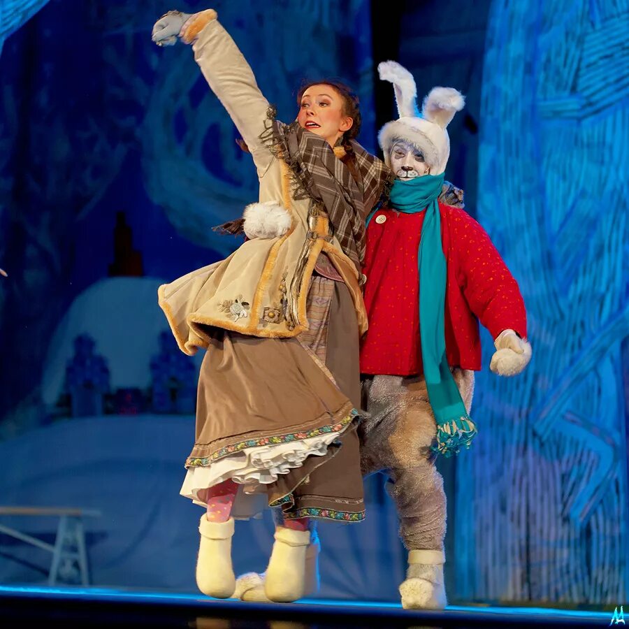 Театр терезы дуровой 12 месяцев. 12 месяцев в театре на серпуховке. Спектакль 12 месяцев в театре армена армена джигарханяна. Театриум двенадцать месяцев. Театриум 12 месяцев.