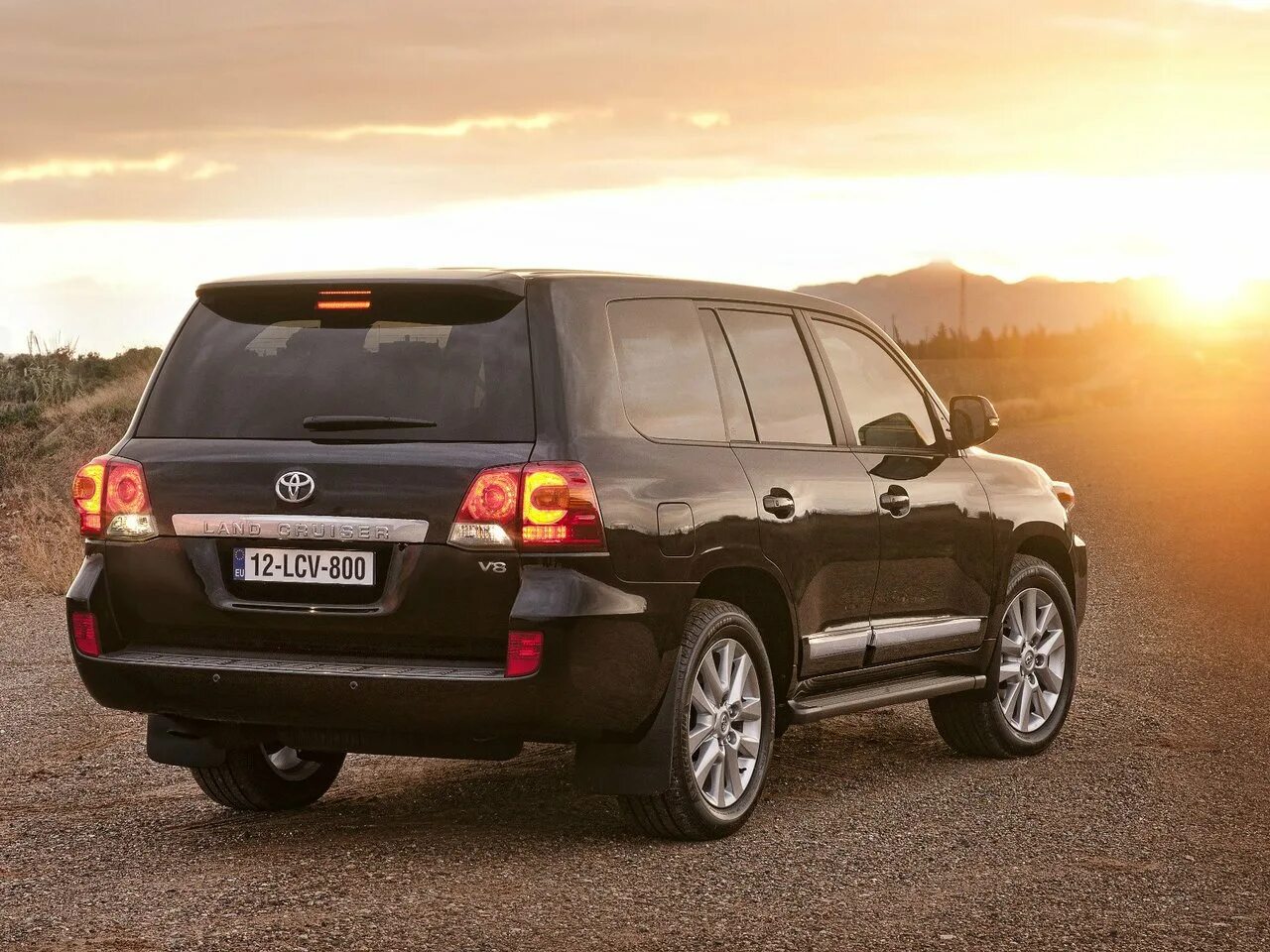 Land Cruiser 200. Toyota Land Cruiser 2012. Toyota Land Cruiser 200 v8. Toyota Land Крузер 200 \. Что означает двухсотый