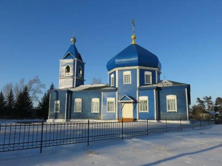 Самовольно ивановка. Церковь Ивановка Амурская область. Храм села Ивановка. Храм православный в Ивановке Амурской области. Церковь Березовка Ивановский район.