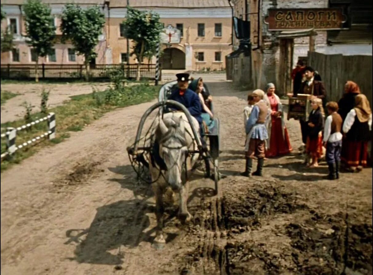 Где снимали женитьбу бальзаминова. Женитьба бальзаминова фильм 1964. женитьба бальзаминова фильм 1964 суздаль. женитьба бальзаминова суздаль. женитьба бальзаминова суздаль кадры.