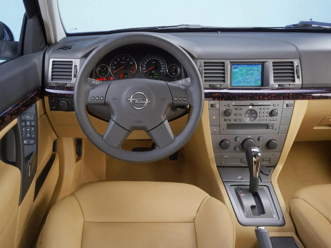 Vectra c 2003 салон. Опель вектра комплектация. Opel vectra b 2000 салон. Опель вектра с 2002 2. Опель вектра с 1.
