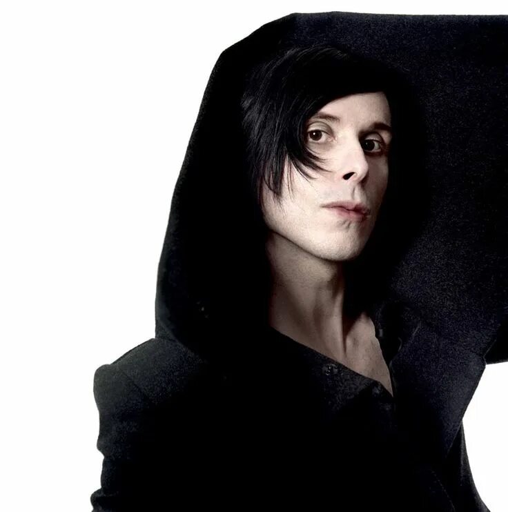 Корнера отзывы. Группа IAMX. IAMX вокалист.