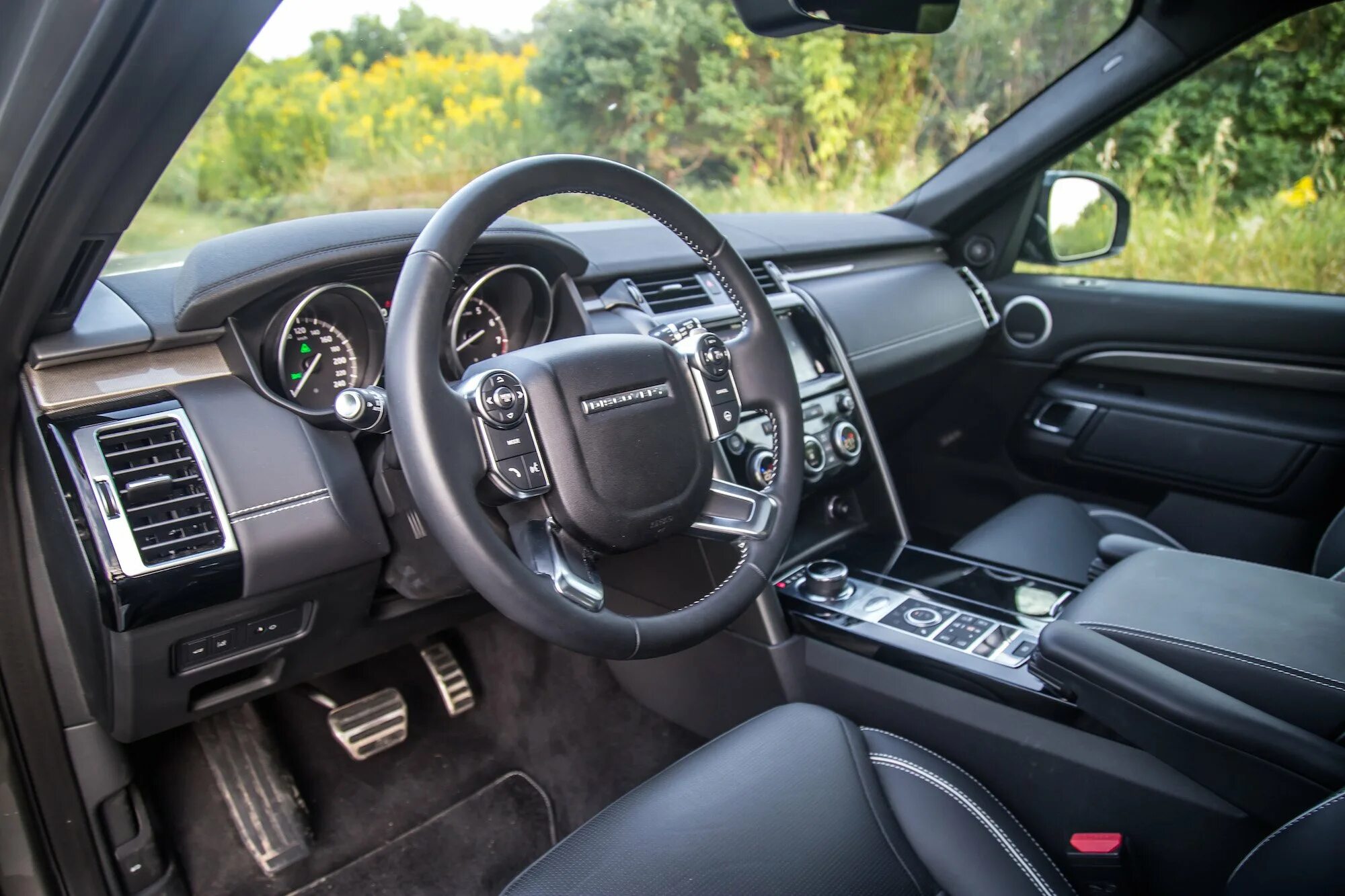 Рендж ровер внутри. Land rover range rover салон. ленд ровер рендж ровер 2012 салон. range rover 2017 салон. ленд ровер дискавери 2017 салон.