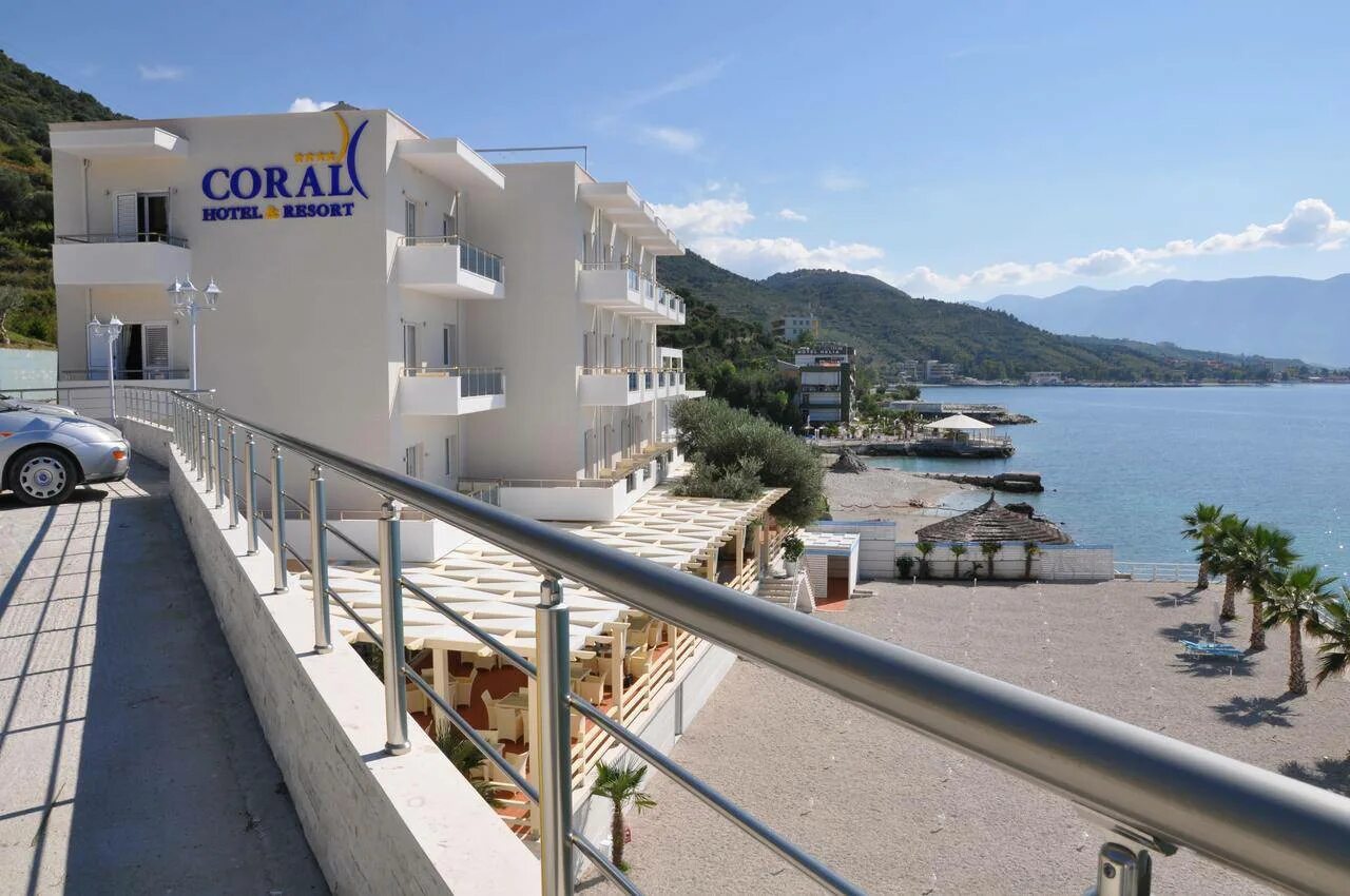 Отзывы coral resort. Отель Coral Hotel & Resort 4* Албания. Влера Албания. Влёра Албания фото. Дуррес отель коралл 3 звезды.