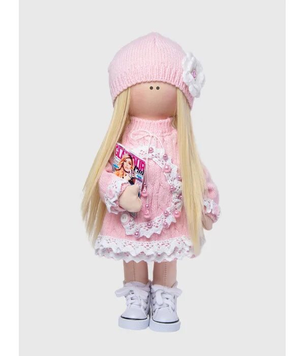Купить шитье куклы. Куклы pugovka Doll. Набор для шитья куклы pugovka. Интерьерная кукла. Мягкие интерьерные куклы.