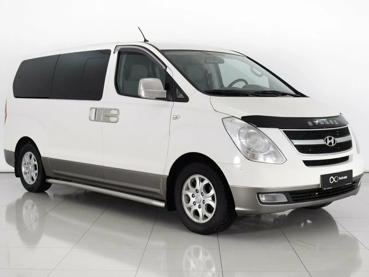 Купить микроавтобус 9. Hyundai h1/h200. Hyundai h-1. Минивэн Хендай н1. Hyundai h1 белый 2011.