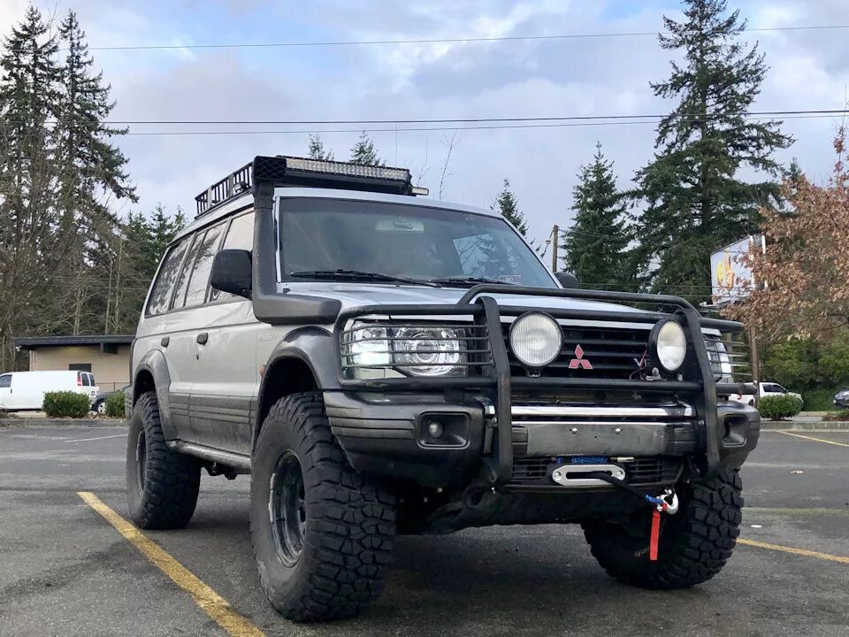 Купить ммс паджеро. Мицубиси Паджеро 2. Лебедка на Паджеро 2. Mitsubishi Pajero 1995. Митсубиси Паджеро 2 3 л.