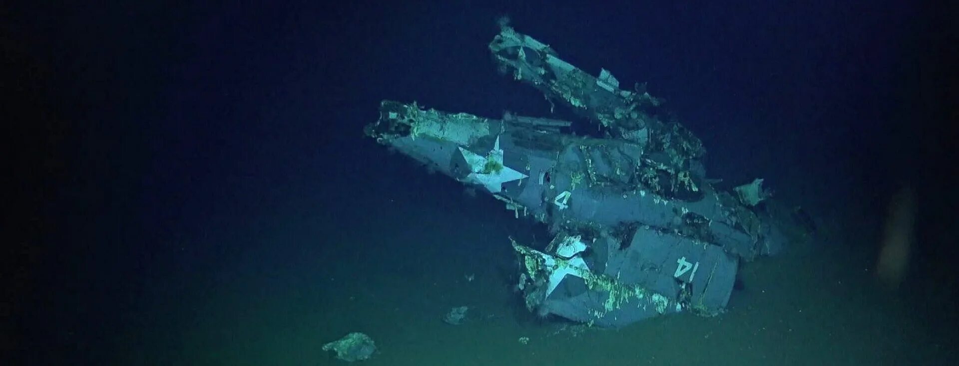 тихий океан титаник. кладбище кораблей точка немо. кладбище космических кораблей в тихом океане точка немо. станция мир под водой. мировой океан из космоса.
