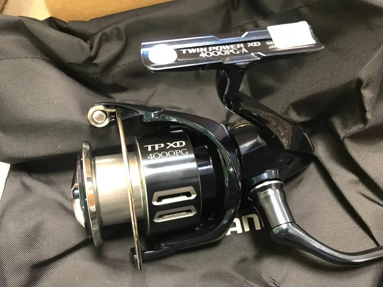 Твин пауэр 2024. Shimano Twin Power 4000pg XD 2021. Twin Power XD 4000pg. Shimano Twin Power. Shimano Twin Power 2021 4000.