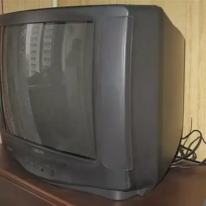 Телевизор samsung 2000. Телевизор самсунг 2000. Lg golden eye 2 пульт. Телевизор самсунг 2000 года выпуска. Lg golden eye ii.
