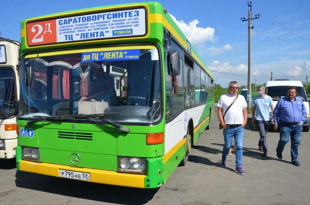 Саратов автобусы телефон. Автобусы Саратова. Саратовский автобус. Автобус 90 Саратов. Перевозчики.