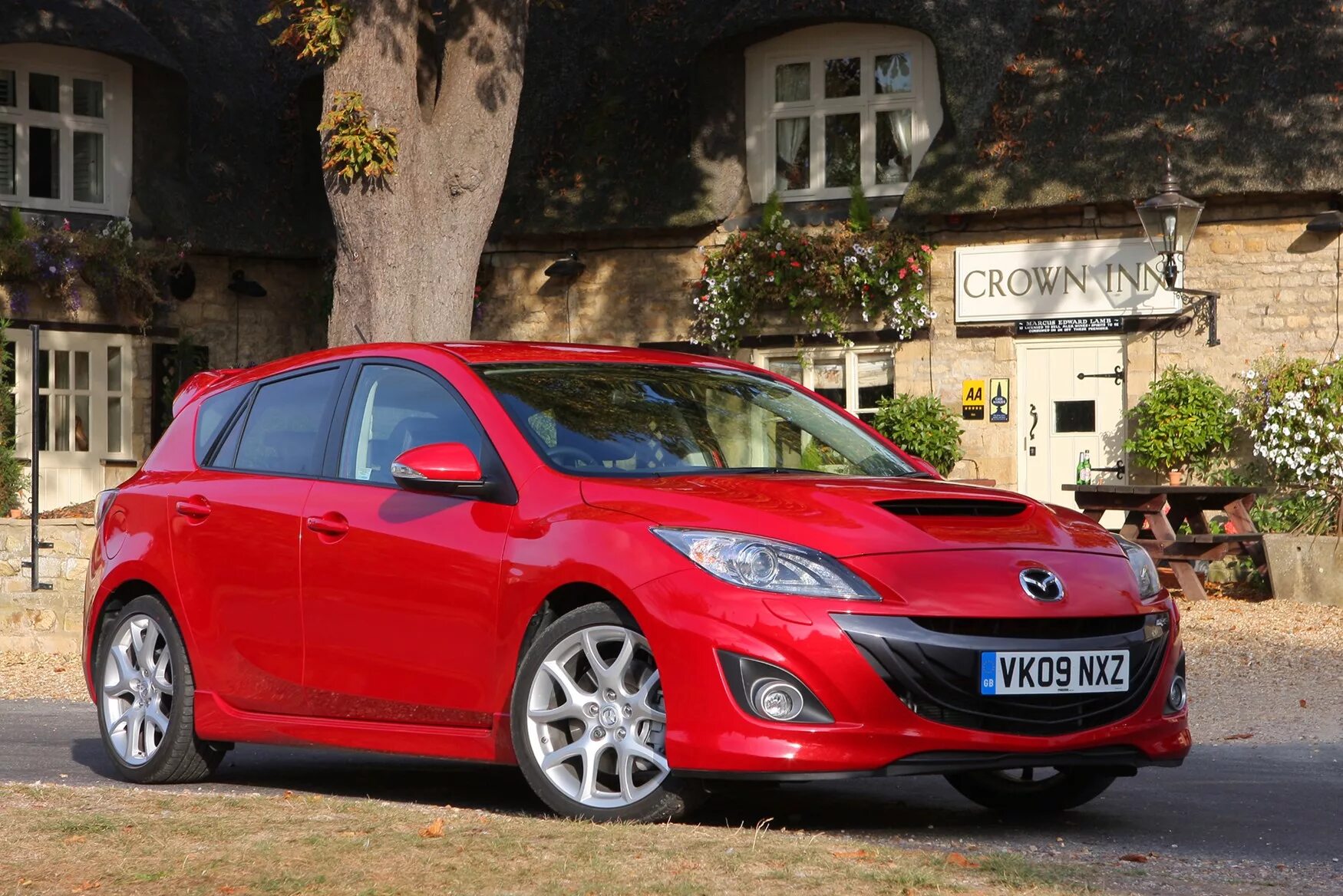 Мазда 3 2008 года красная. Mazda 3 mps 2006. Мазда 3 в москве. Mazda 3 2018. Mazda 3 mps 2006.