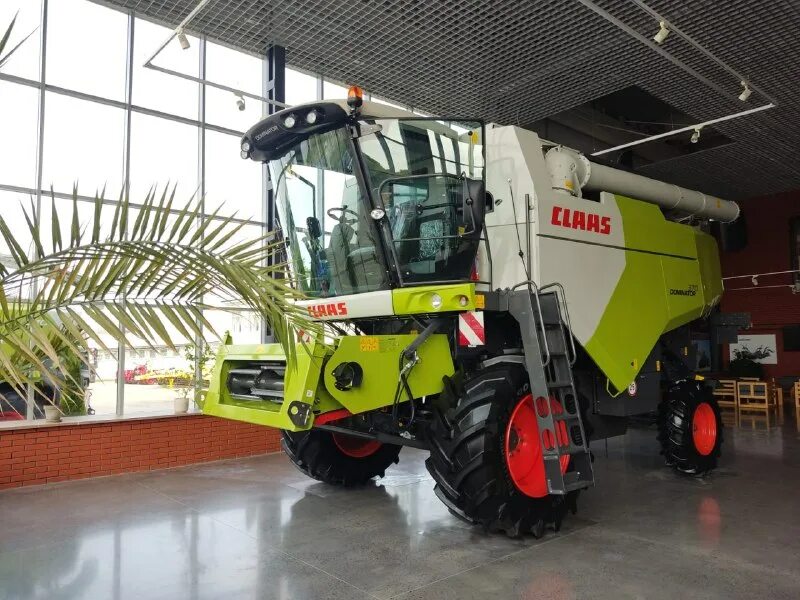 Бункер перегрузчик зерна кобзаренко. Перегрузочный бункер накопитель gt-50. Пт-20 прицеп тюковоз. Атлант сельхозтехника. Сельскохозяйственная ферма атлант в орле.