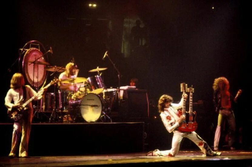 Crunge. Лед зеппелин. Группа led zeppelin. Группа led zeppelin 1976. Группа led zeppelin в 1973.