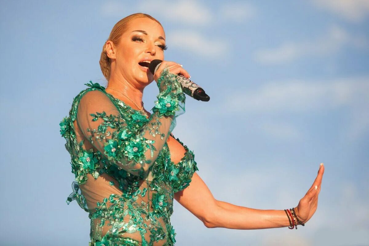 волочкова. радио россии волочкова. волочкова 2022. волочков слушать. волочков слушать.