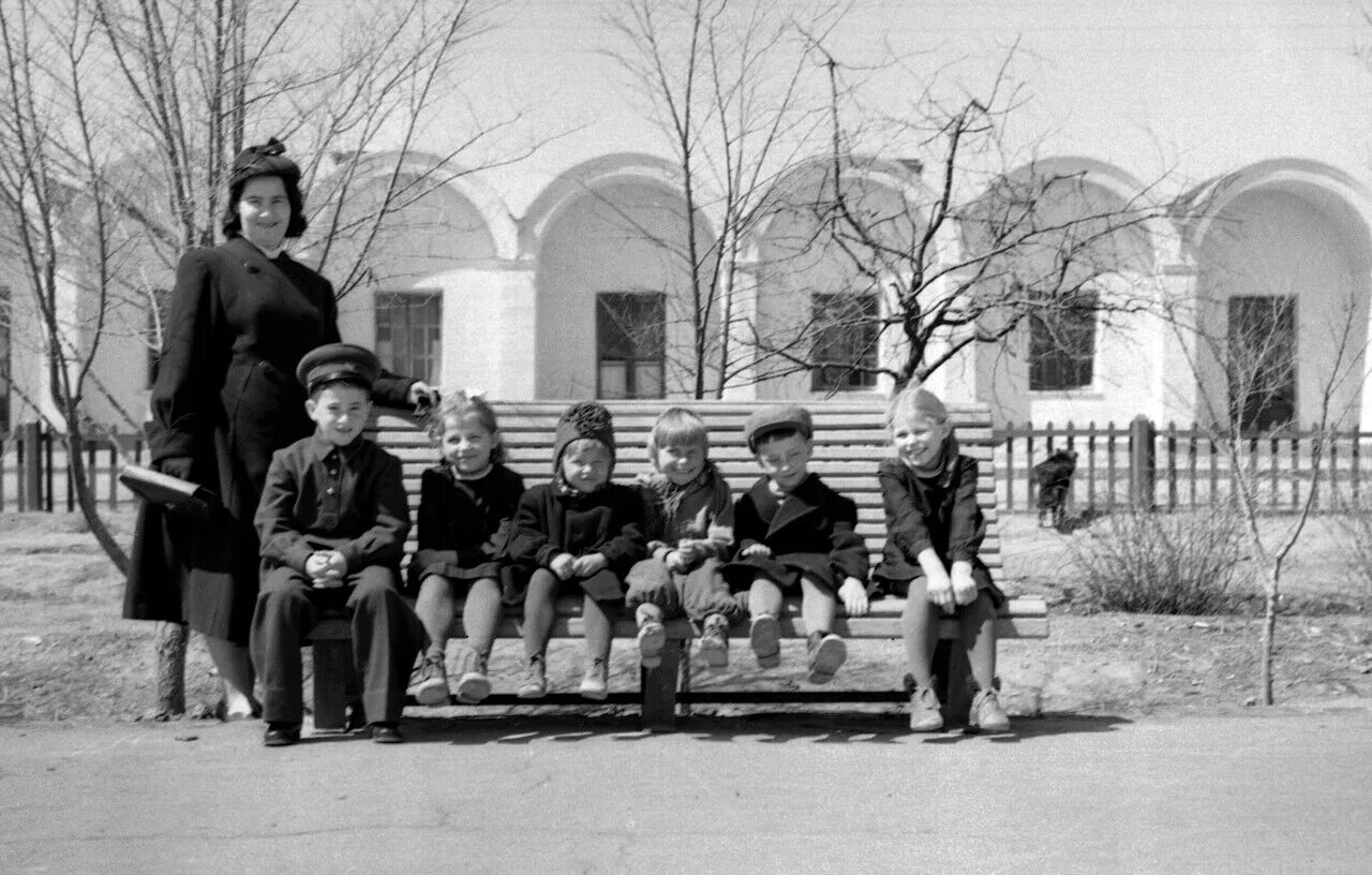 Г а беломестнова мы родом из детства. Я родом из детства (1966). Книга мы родом из страшного детства. Открытки все мы родом из детства. Г а беломестнова мы родом из детства.