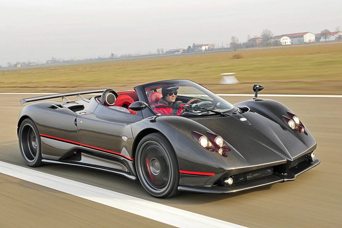 Новая зонда. Пагани машина. Пагани зонда. Паганини зонда новая. Pagani Zonda в России.