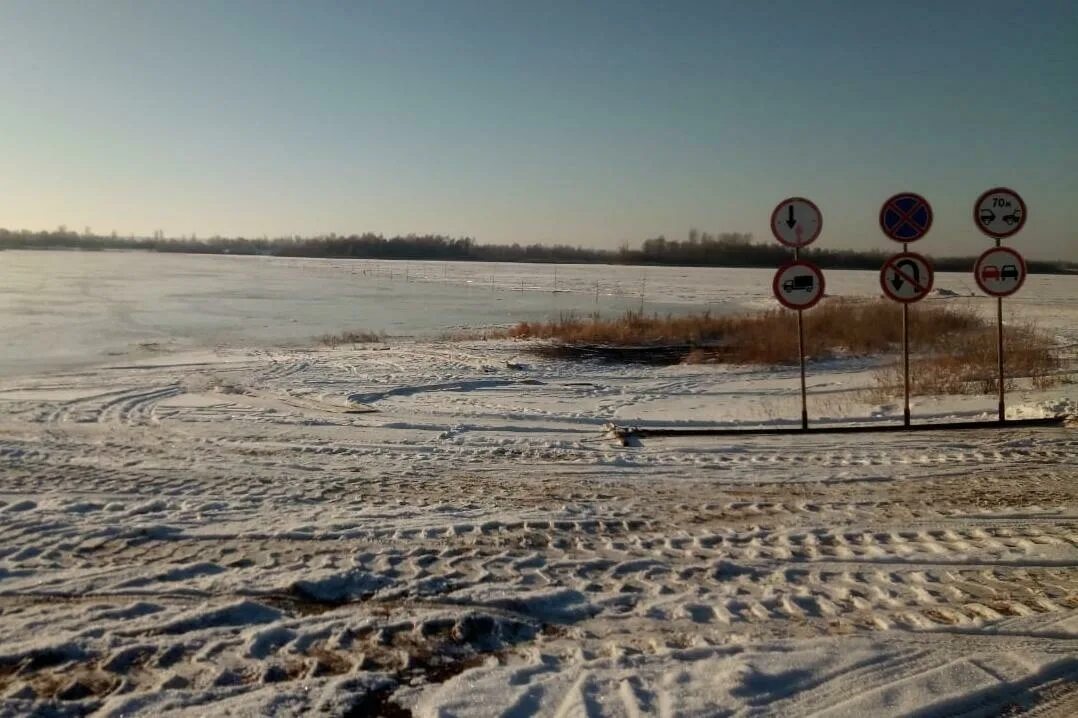 Переправа белая. Староянзигитово переправа. Переправа Староянзигитово Актаныш. Переправа Янзигит. Ледовая переправа через реку белая.