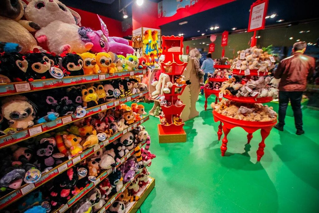 Магазин игрушек веселый. Hamleys Toy shop. Магазин игрушек Хэмлис. ЦДМ Хэмлис. Hamleys Дубай.