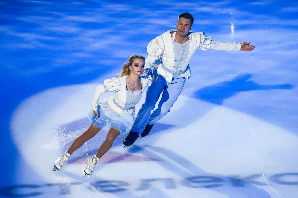 Шоу плющенко. Шоу плющенко в кондопоге. Шоу плющенко русалочка. Сколько идет шоу плющенко. Евгений плющенко союз чемпионов.