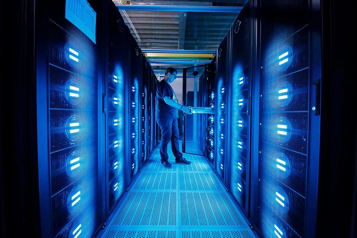 Суперкомпьютеры где. Eta 10 g суперкомпьютер. Суперкомпьютер blizzard. Суперкомпьютер 2001. Voyager-eus2 суперкомпьютер.