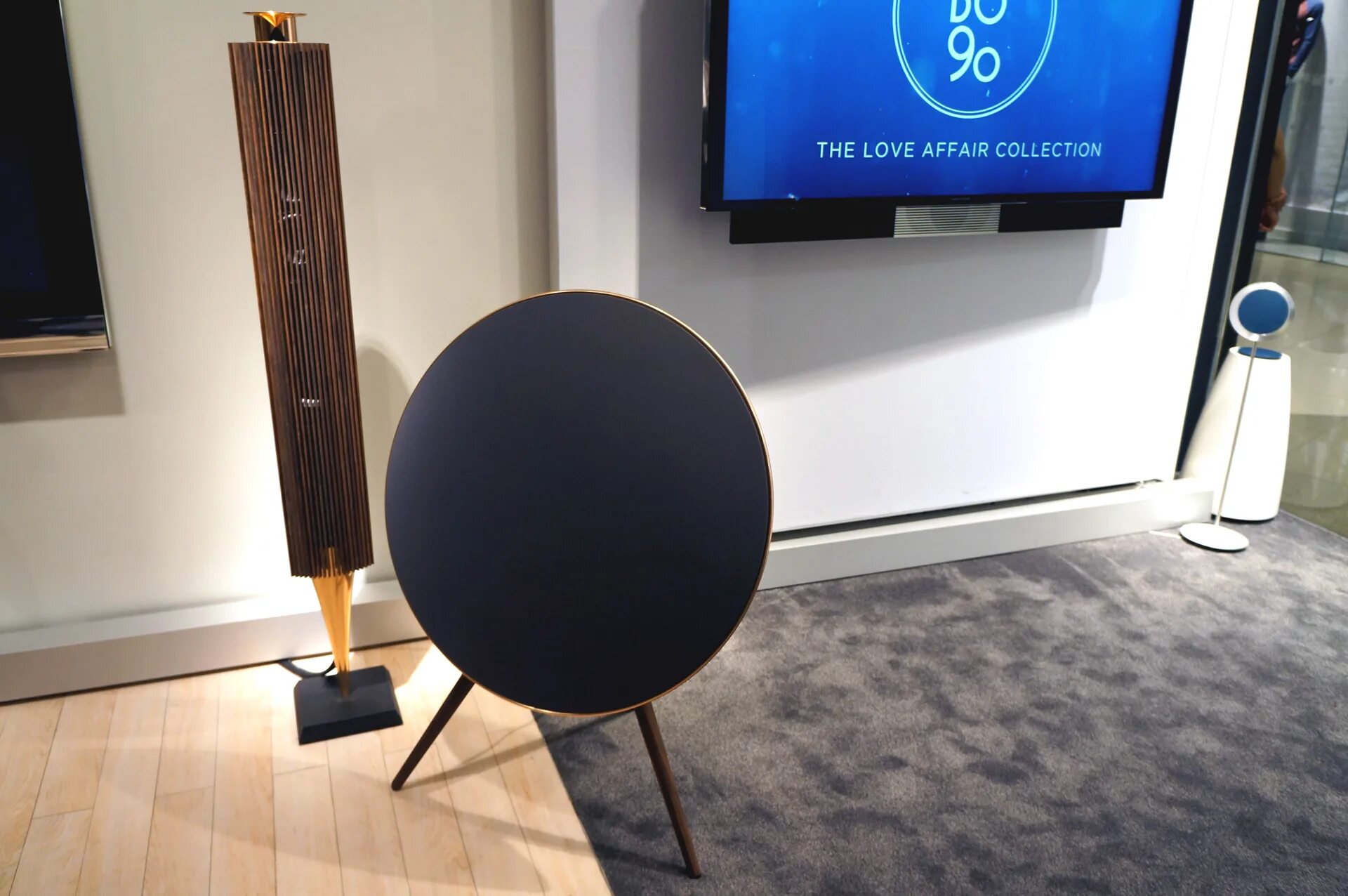 Колонка Bang Olufsen BEOLAB 4. Bang Olufsen 4601. Колонка бэнг Олуфсен 8. BEOPLAY a9.