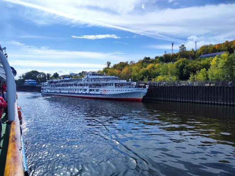 теплоход россия. речные круизы 2023 год.