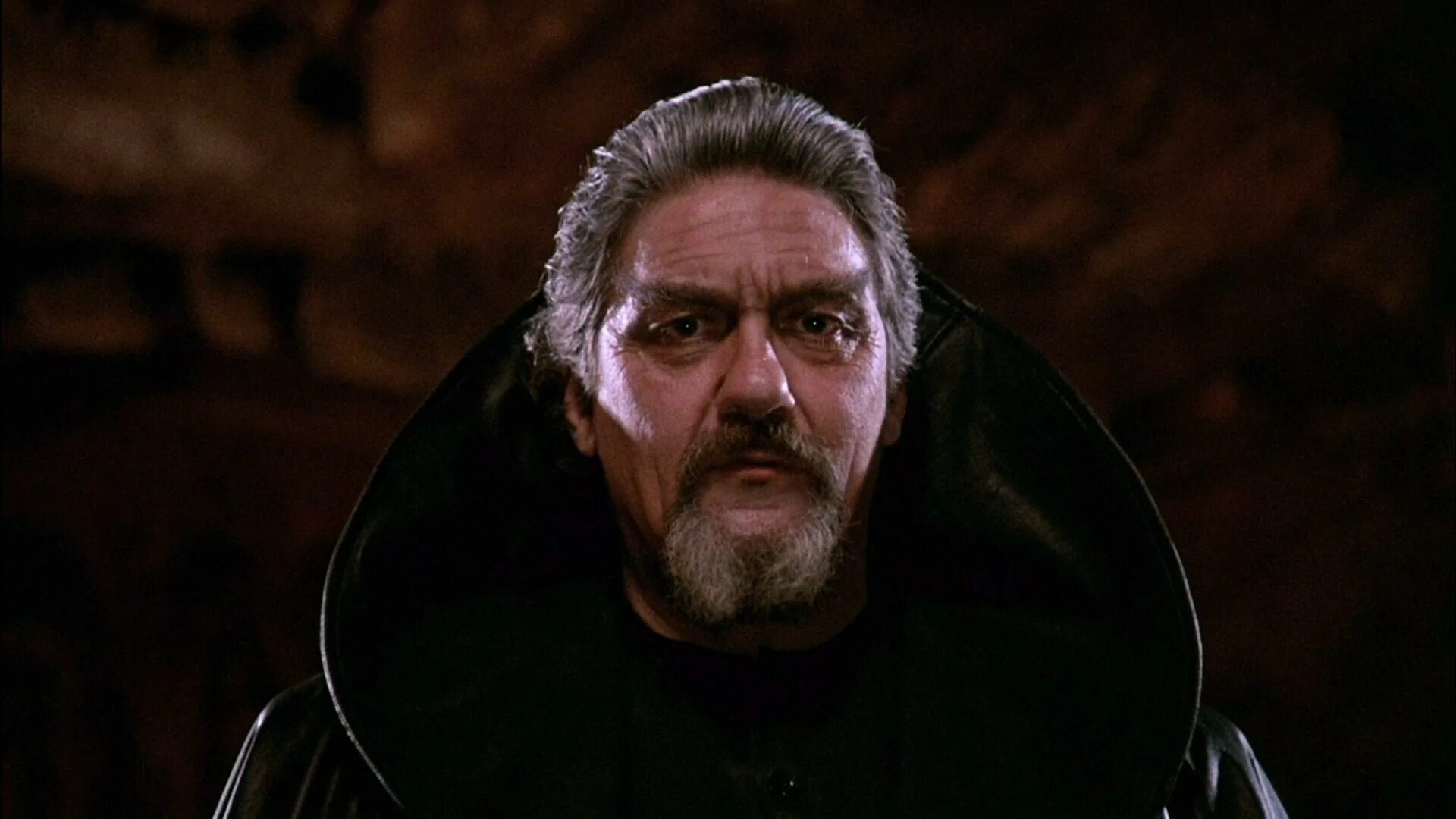 Джеки чан доспехи бога. Доспех бога. Доспех бога. Броня бога. Доспехи бога 2 злодей.