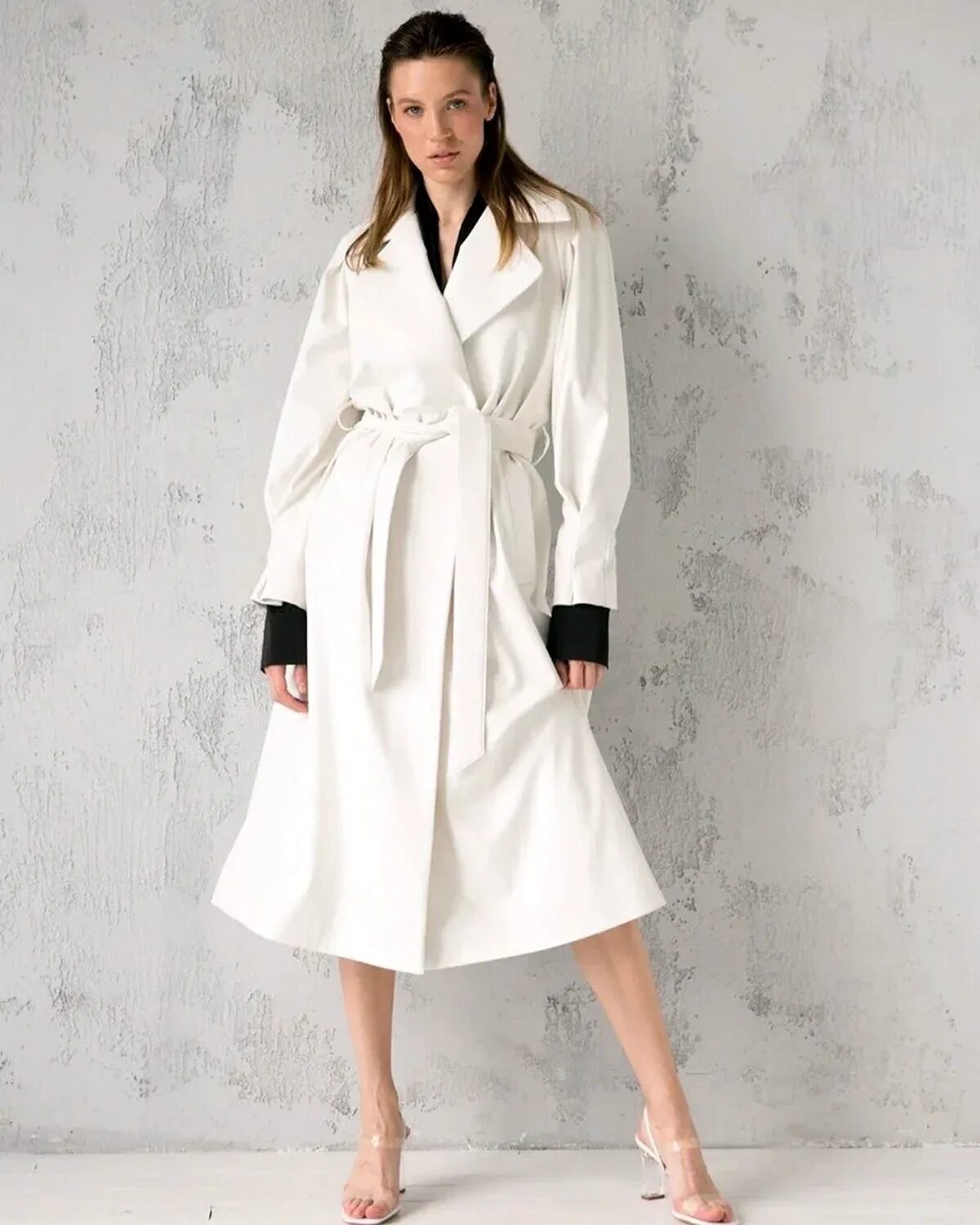 Белый кожаный плащ женский. Белый длинный плащ. Trench coat oversize. Белый плащ женский. Белый плащ женский.