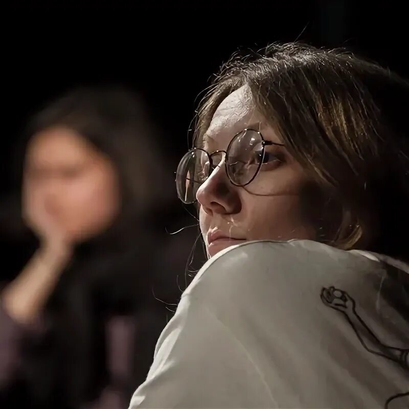 Маша и даша из мультика маша и медведь. Маша и медведь даша. Маша и медведь. Маша и медведь маша. Маша и медведь маша обиделась.