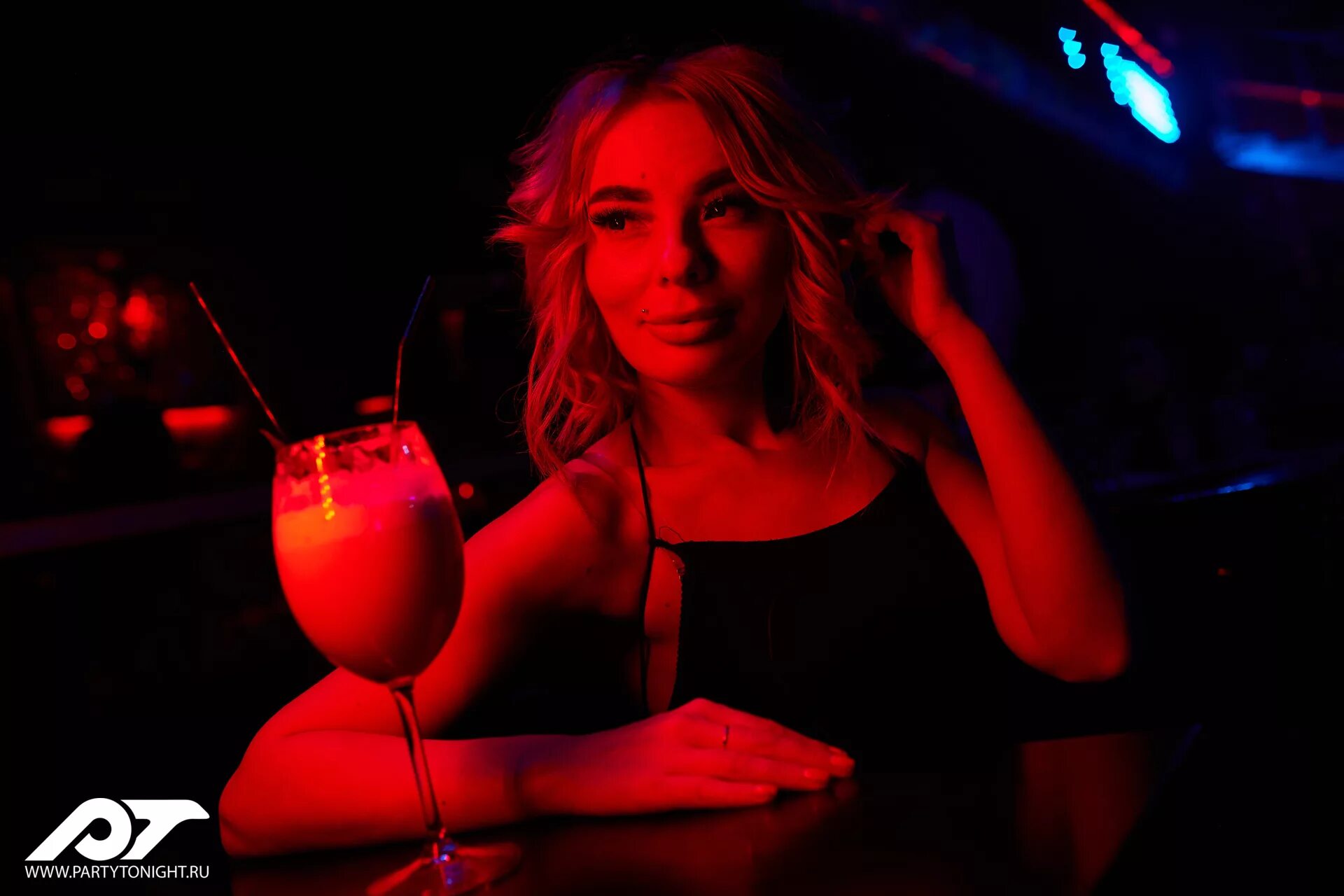 Zall club мурманск. ночной клуб жажда на братиславской. клуб зал на братиславской. ночной клуб zall на братиславской. ночной клуб лого.