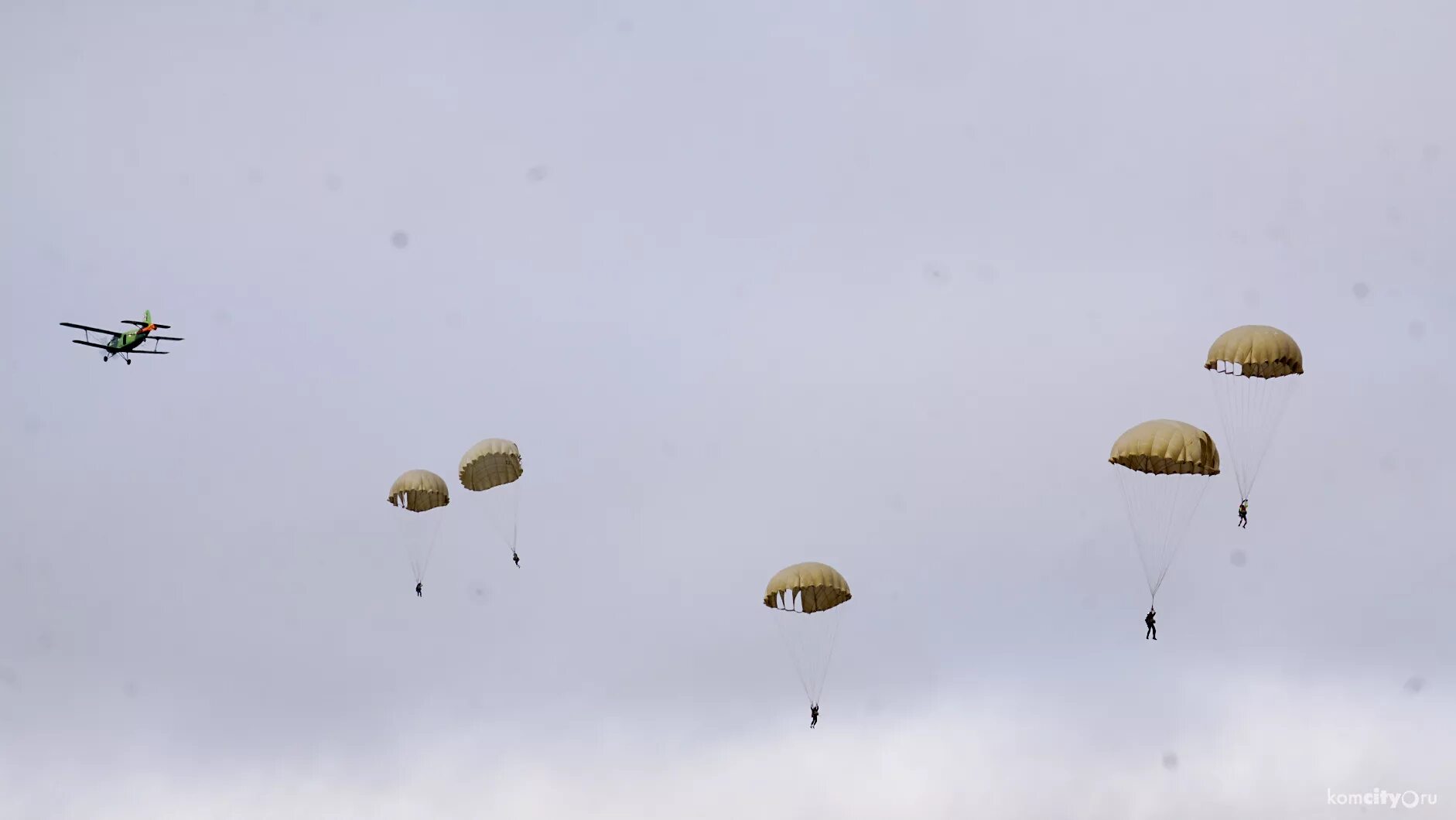 десантник для детей в детском саду. защитники отечества вдв. маргелов войска дяди васи. песня десантников текст. текст песни воздушный десант.