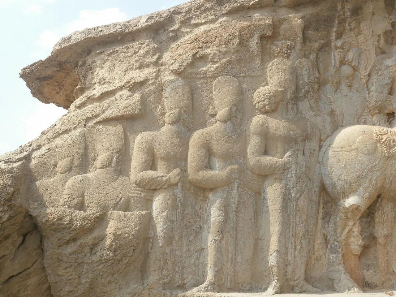 Персидские гробницы. Экбатаны памятники культуры.