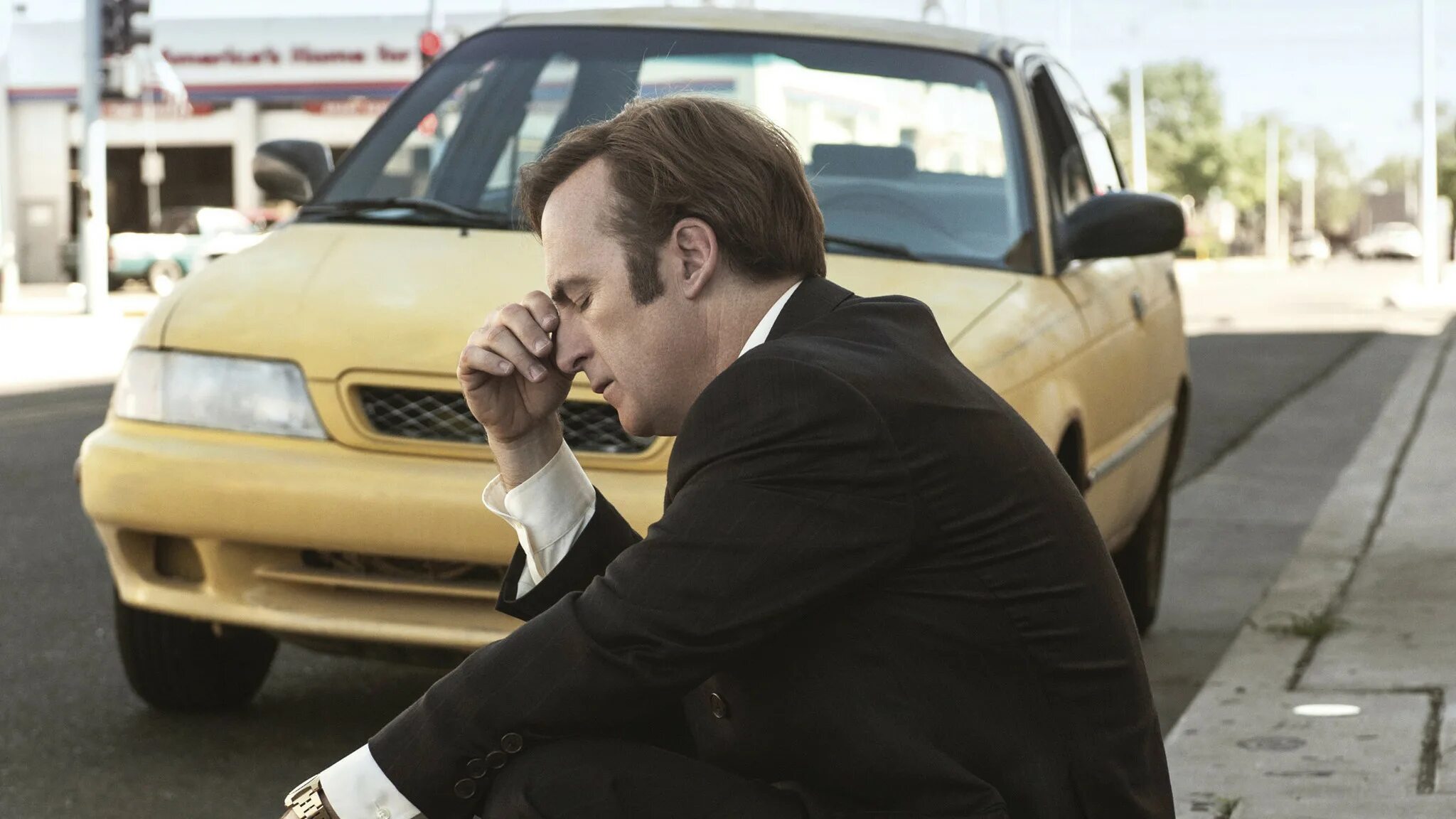 Найди лучше звоните. Better call saul. сол гудман сериал. better call saul 1. начо лучше звоните солу.