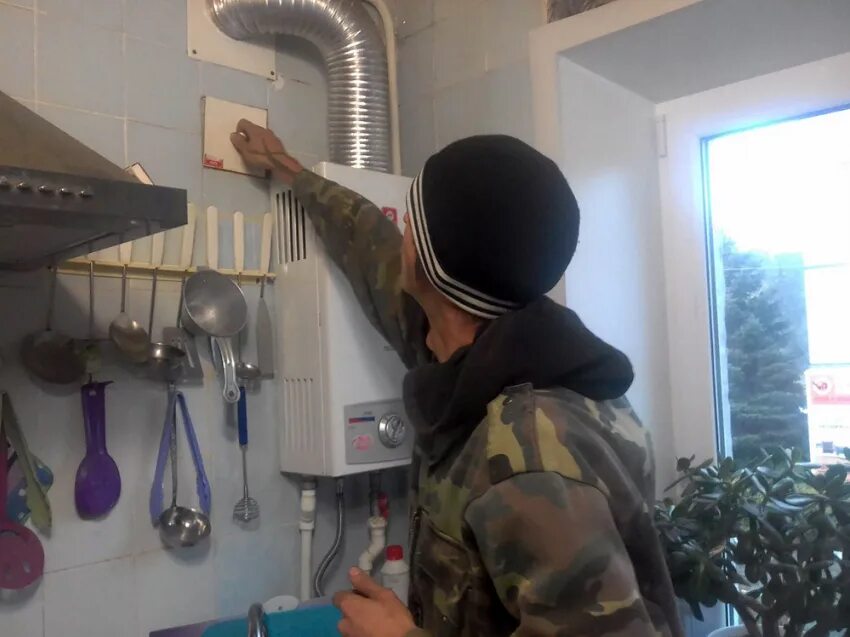 Греется газовая труба
