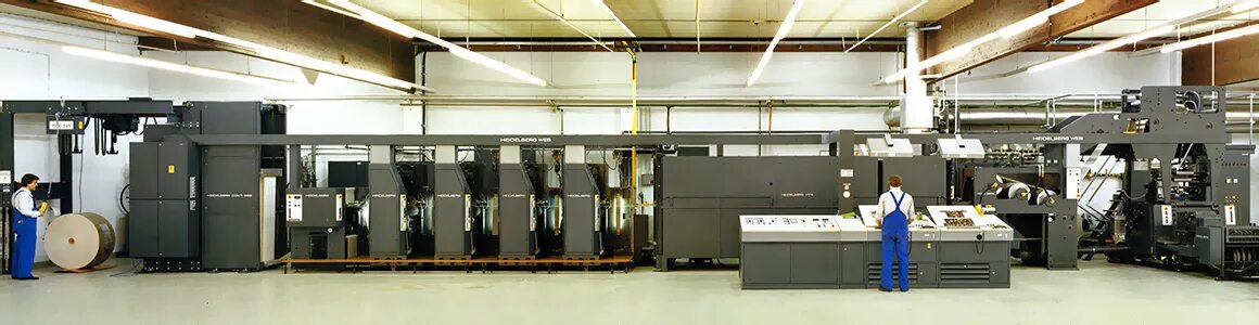 Web 8. Ролевая печатная машина Heidelberg web 8. Печатная машина Heidelberg 8 секционная. Рулонная печатная машина Heidelberg. Heidelberg a2 офсет 8 красок.