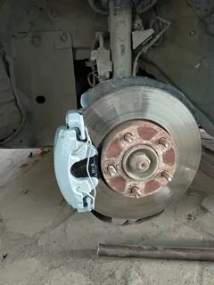 Замена колодок мазда