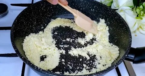 Капуста с манкой на сковороде