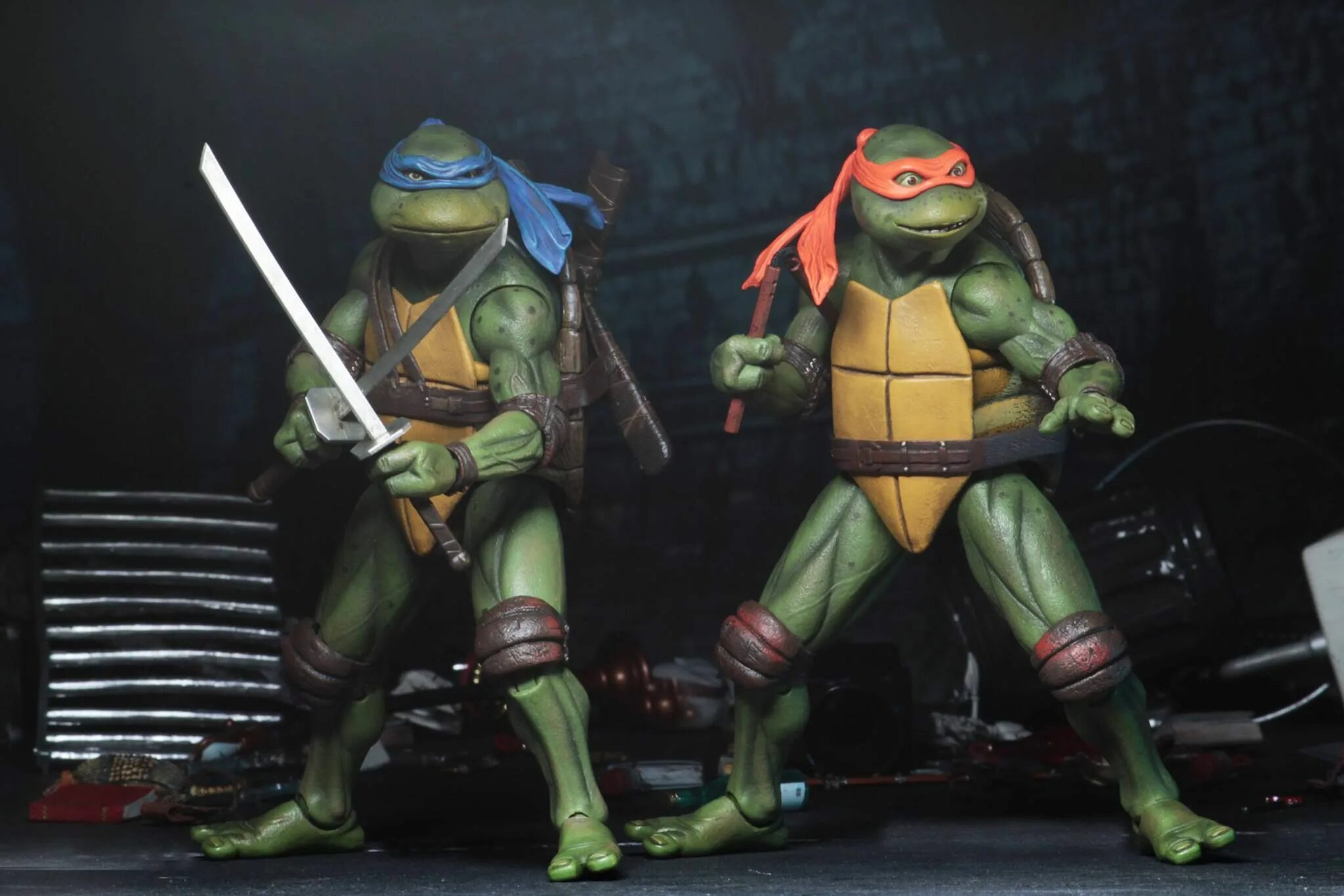 Neca tmnt. Микеланджело Черепашки-ниндзя 1990. Фигурки NECA TMNT 1990. Фигурки Черепашки ниндзя 1990. Игрушки Черепашки ниндзя NECA.