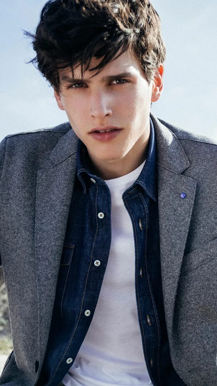 Симон модель. Симон ван меервенне. симон ван мирвен. симон ван мирвен реклама. handsome boy with book.