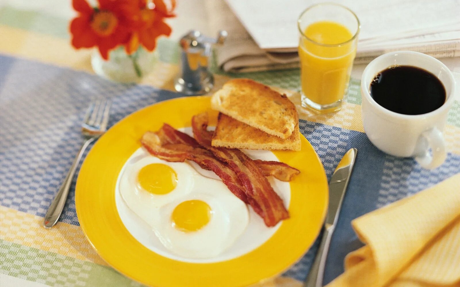 Вкусный завтрак. Завтрак картинки. Утренний завтрак. Вкусный и красивый завтрак. Можно есть яйца каждый день на завтрак
