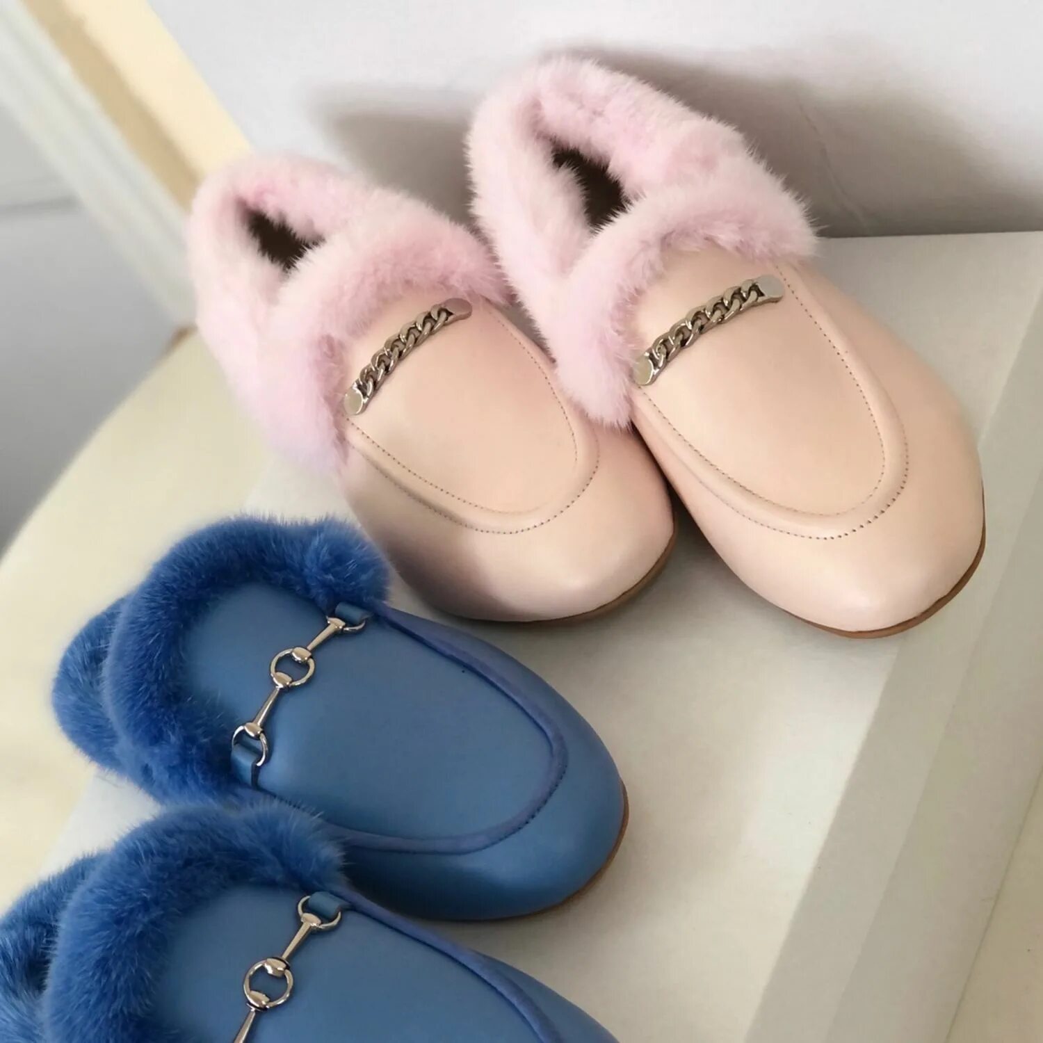 озон мужские лоферы. Rabbit loafers с мехом. зимние мокасины гуччи. лоферы женские с мехом.