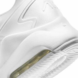 Nike max bolt