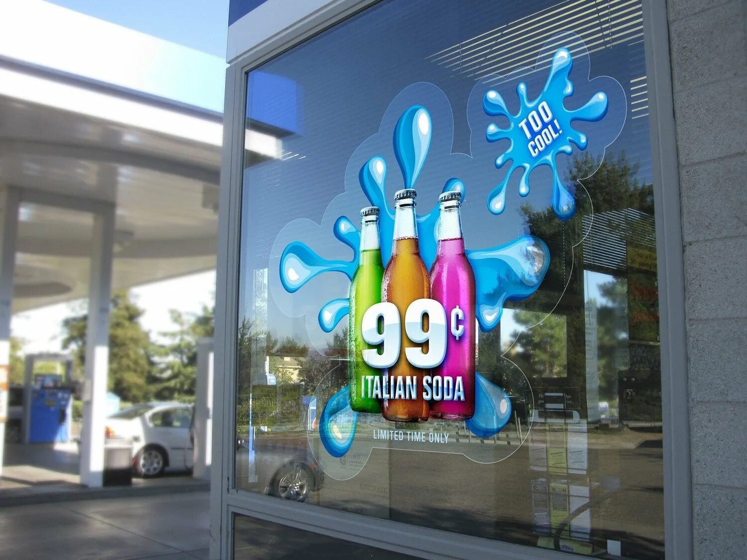 Статические наклейки на окна. Печать на прозрачной пленке на стекло. рекламный стикер на стекло. прозрачная реклама на стекло. наклейки для витрин «».