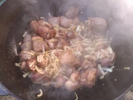 Мясо в масле в казане