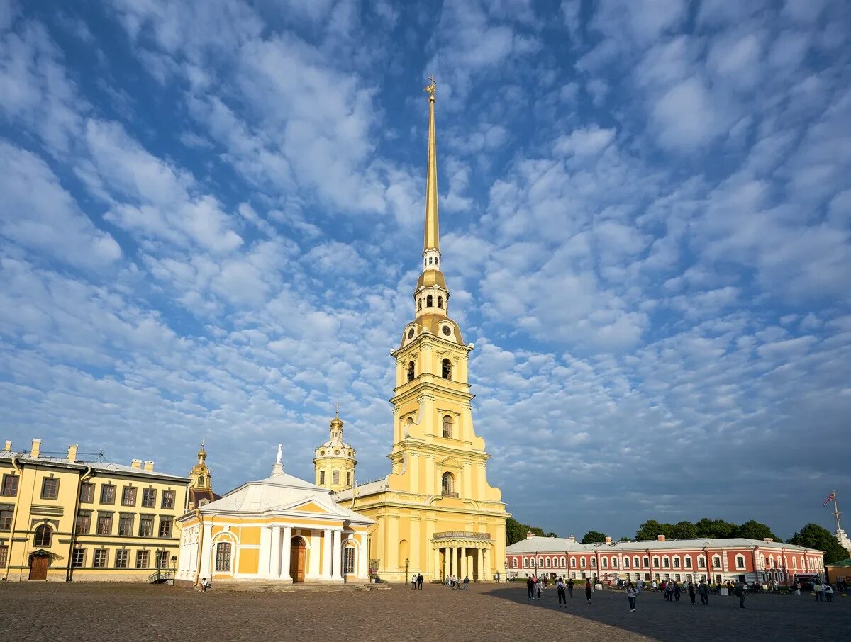 Петропавловская крепость в санкт петербурге режим работы. Собор в петропавловской крепости в санкт-петербурге. петропавловский собор санкт-петербург 1712. петропавловский собор трезини санкт-петербург. петропавловский собор трезини 1733.
