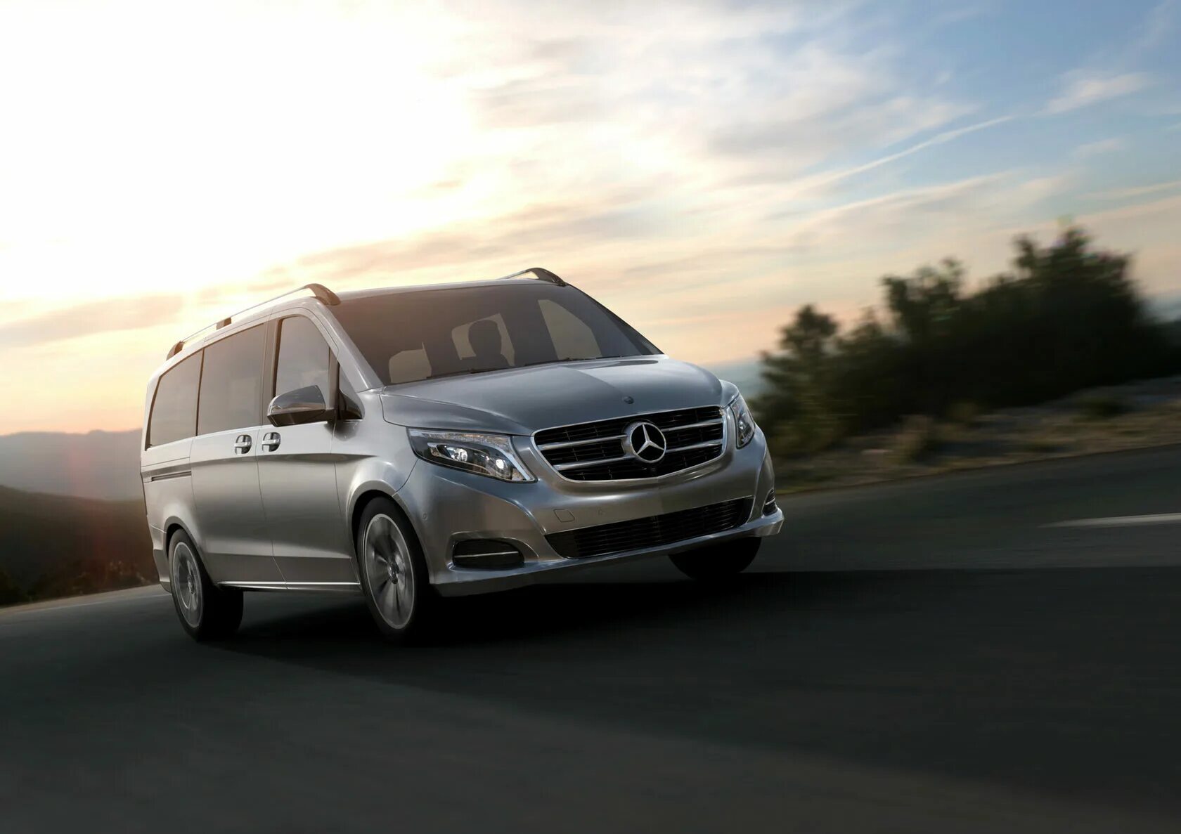 Mercedes v 250. Mercedes Benz v250. Mercedes Benz v250 d4. Mercedes Benz v250 4matic. Мерседес v250 новый.