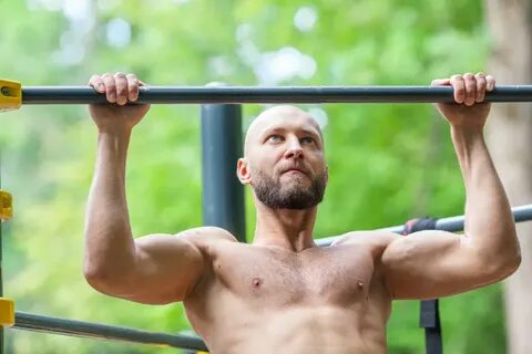 Подтягивания и отжимания